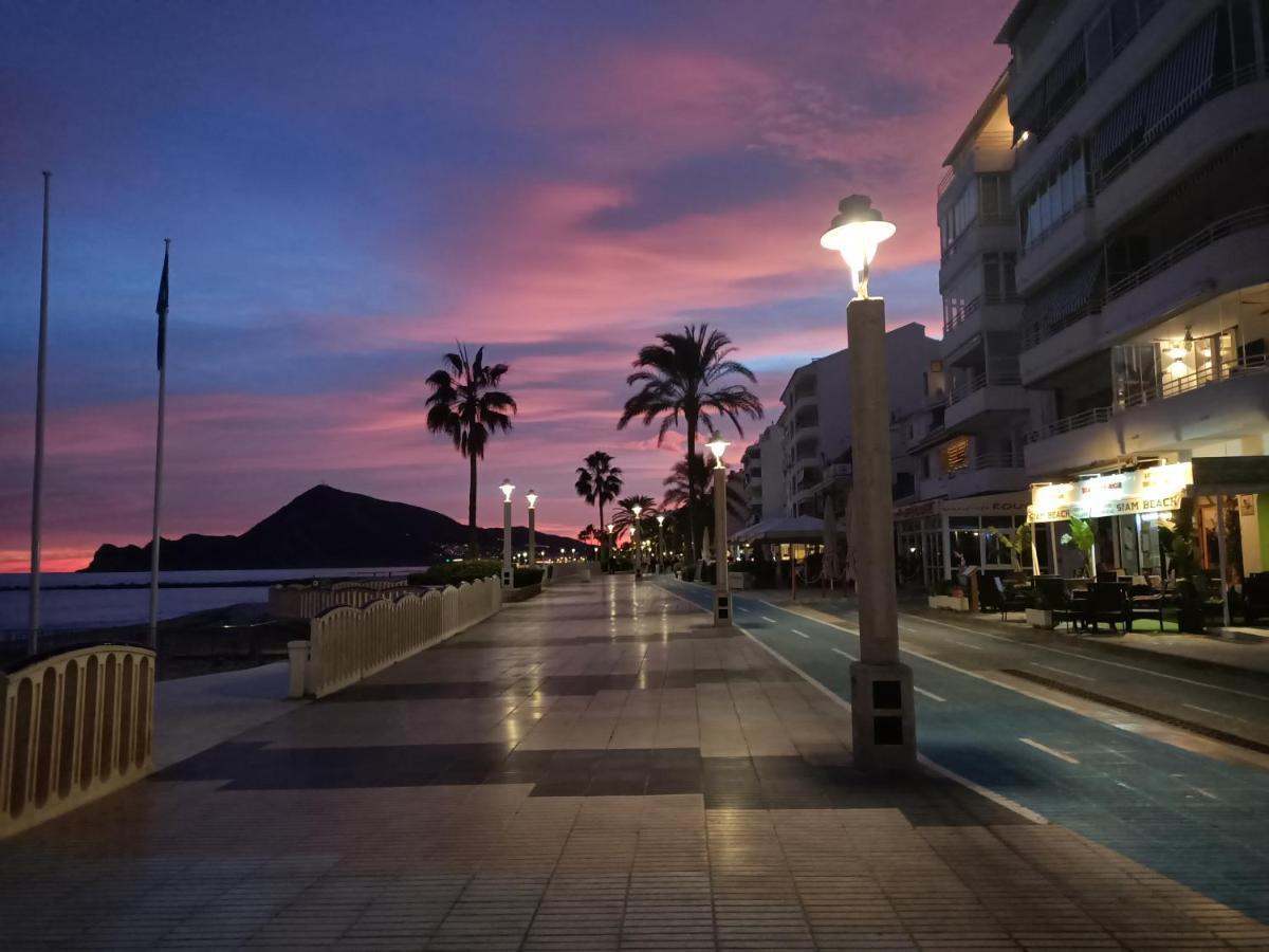 דירות אלתיאה Colorful Sunrise (Adults Only) מראה חיצוני תמונה